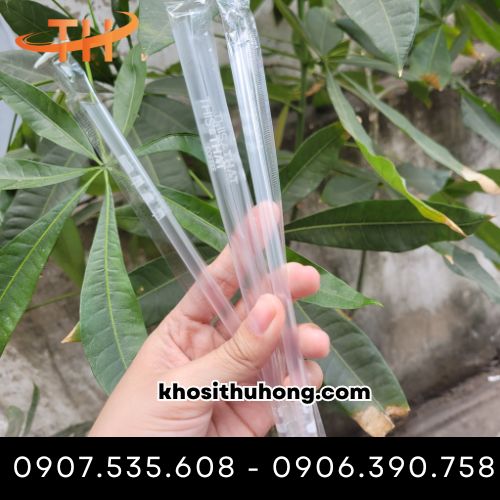 Ống hút trong suốt