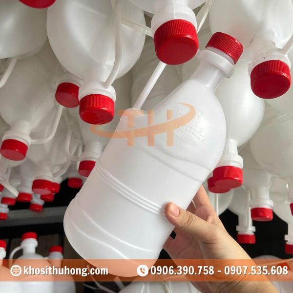 Phần quai được đúc bo tròn, độ rộng vừa vặn Phần quai được đúc bo tròn, độ rộng vừa vặn