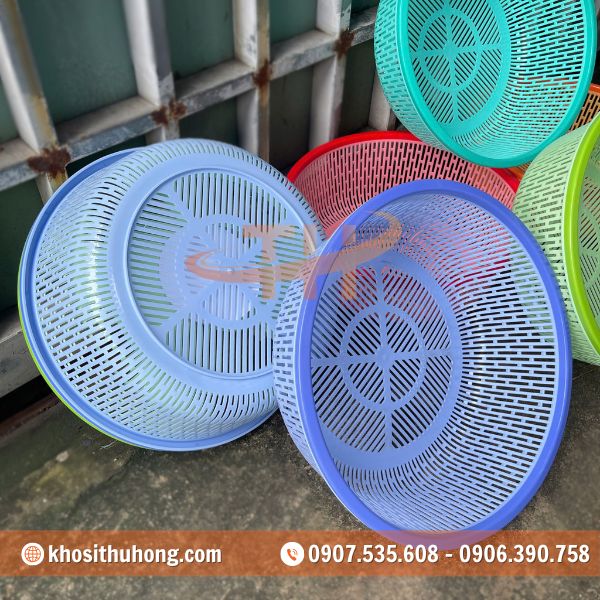 Rổ nhựa viền với phần viền được gia cố chắc chắn hơn Rổ nhựa viền với phần viền được gia cố chắc chắn hơn