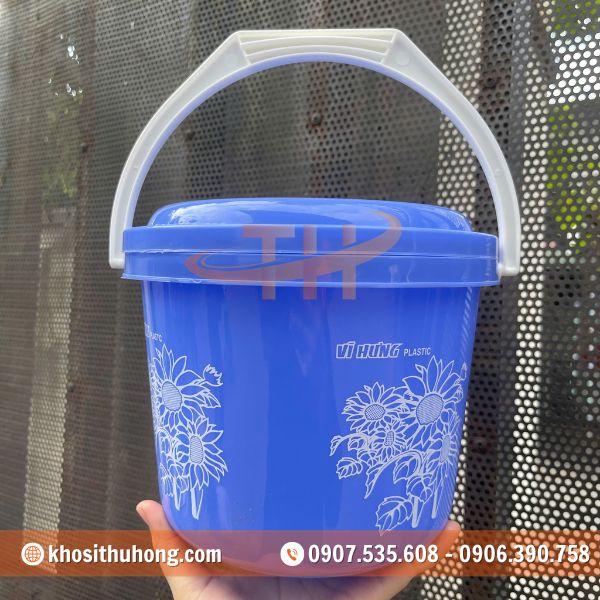 Thân xô được in hoạ tiết nổi bật Thân xô được in hoạ tiết nổi bật