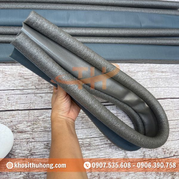 Thanh mút xốp chắn cửa có độ đàn hồi cao Thanh mút xốp chắn cửa có độ đàn hồi cao