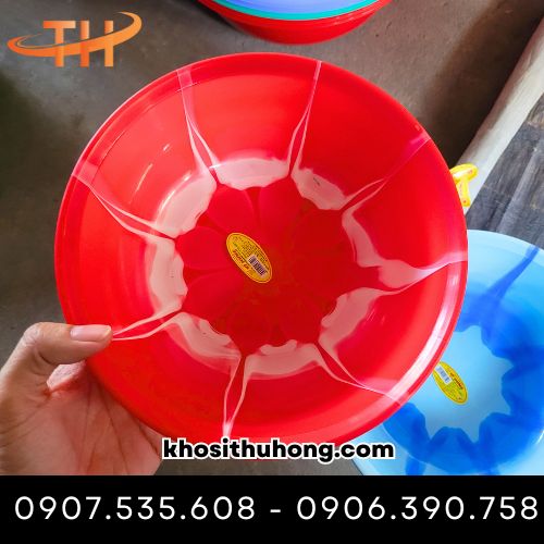 Thau nhựa thiết kế độc đáo, riêng biệt
