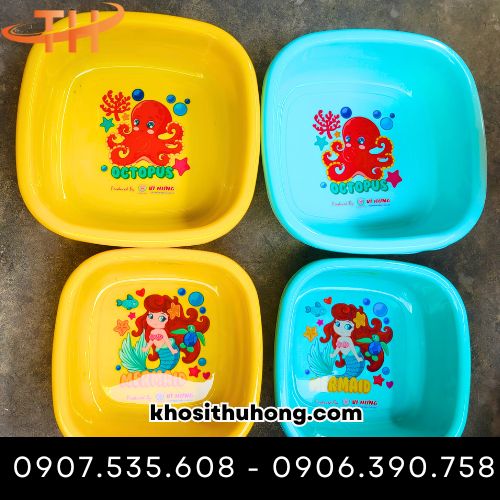 Thau nhựa vuông hình họa tiết hoạt hình