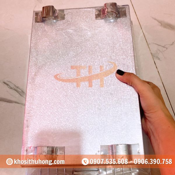 Thiết kế nhỏ gọn, dễ mang đi, dễ cất gọn Thiết kế nhỏ gọn, dễ mang đi, dễ cất gọn