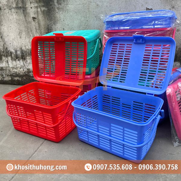 Thiết kế tiện lợi của giỏ nắp 2 quai Thiết kế tiện lợi của giỏ nắp 2 quai