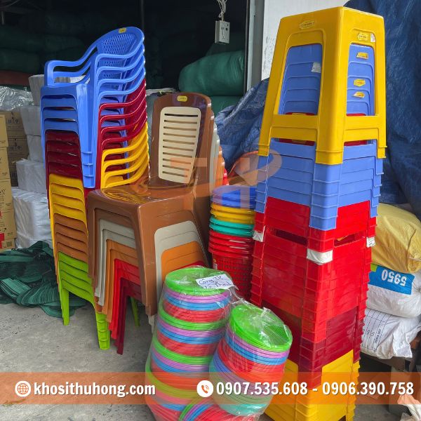 Thu Hồng - 15 kinh nghiệm trong phân phối các mặt hàng nhựa gia dụng Thu Hồng - 15 kinh nghiệm trong phân phối các mặt hàng nhựa gia dụng