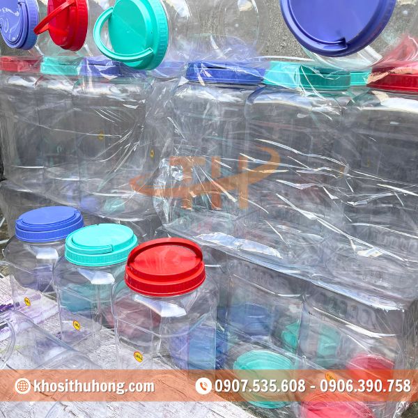 Thu Hồng chuyên sỉ hũ nhựa tròn - vuông 10kg giá sỉ rẻ bất ngờ Thu Hồng chuyên sỉ hũ nhựa tròn - vuông 10kg giá sỉ rẻ bất ngờ
