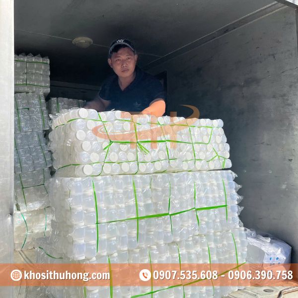 Thu Hồng luôn hỗ trợ giao hàng tận tâm Thu Hồng luôn hỗ trợ giao hàng tận tâm