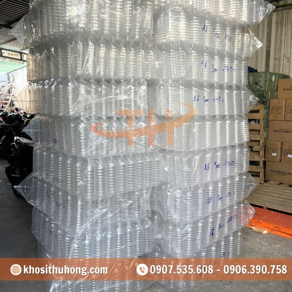 Thu Hồng - Nguồn sỉ chai nhựa xoắn 1 lít ổn định uy tín Thu Hồng - Nguồn sỉ chai nhựa xoắn 1 lít ổn định uy tín