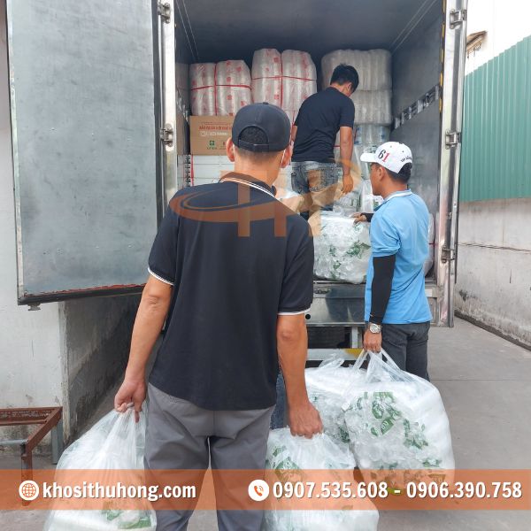 Thu Hồng - Nơi cung cấp chén nhựa dùng 1 lần giá sỉ tiết kiệm Thu Hồng - Nơi cung cấp chén nhựa dùng 1 lần giá sỉ tiết kiệm