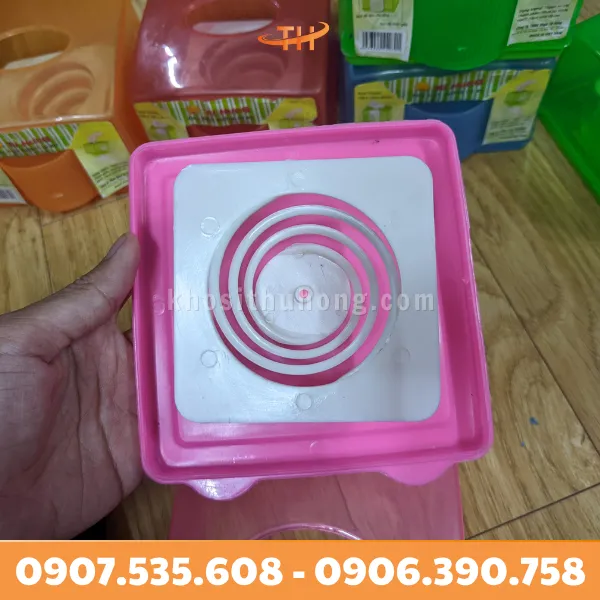 Hộp Đựng Khăn Giấy Lò Xo Vuông