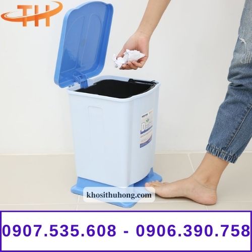 Thùng rác đẹp trong nhà