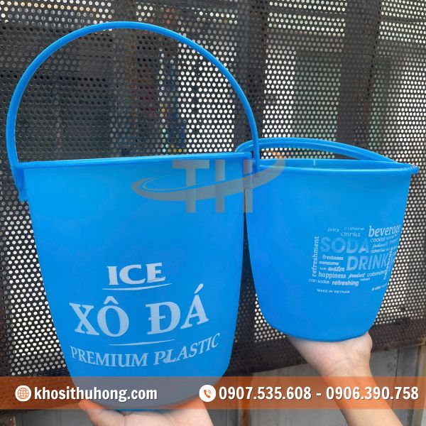 Xô đá có tay cầm dễ sử dụng, chắc chắn Xô đá có tay cầm dễ sử dụng, chắc chắn