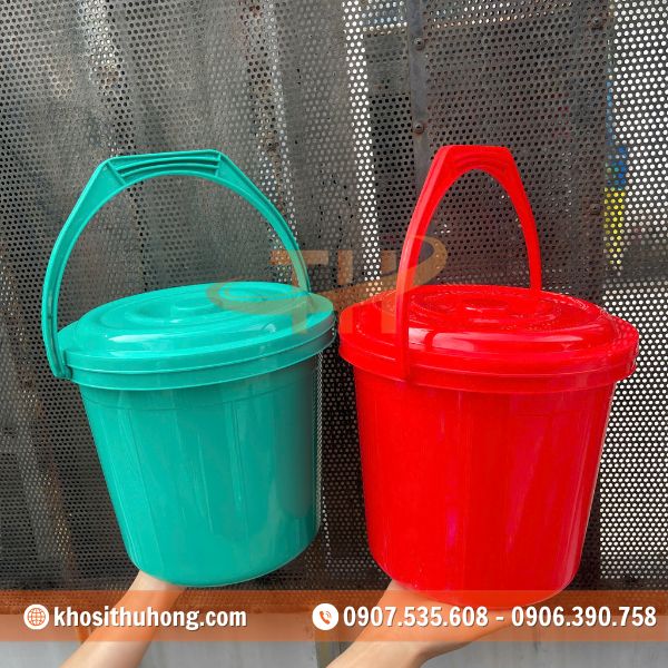 Xô không dễ bị rò rỉ do có nắp đậy Xô không dễ bị rò rỉ do có nắp đậy