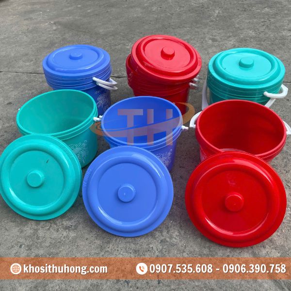 Xô nhựa bông 5L với thiết kế vừa tầm tay Xô nhựa bông 5L với thiết kế vừa tầm tay