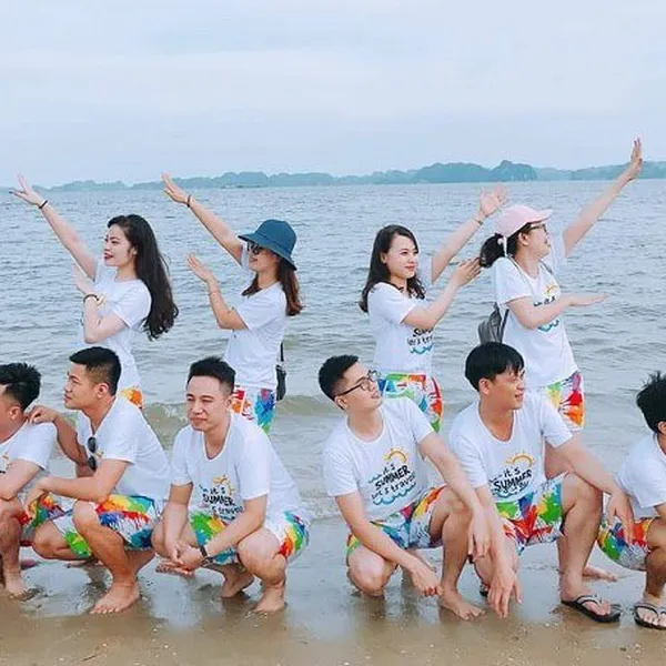 Đồng phục áo thun du lịch