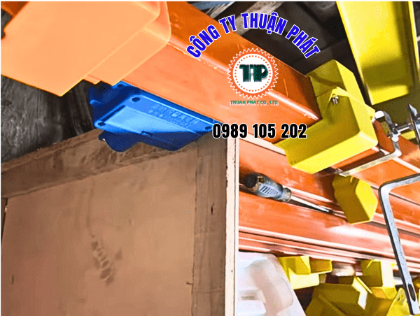 Mua ray điện hộp kín ở đâu? Mua ray điện hộp kín ở đâu?