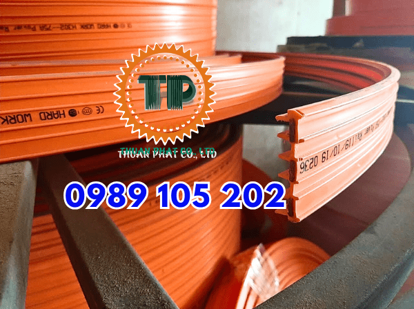 Ưu điểm của ray điện an toàn cầu trục 3P-50A Ưu điểm của ray điện an toàn cầu trục 3P-50A