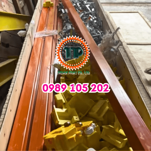 Ray điện hộp kín là gì? Vì sao nên sử dụng ray điện hộp kín? Ray điện hộp kín là gì? Vì sao nên sử dụng ray điện hộp kín?