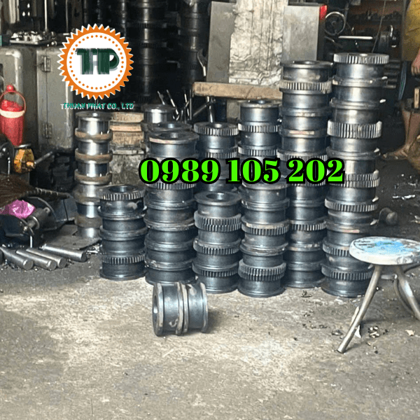 Bánh xe dầm biên cầu trục Bánh xe dầm biên cầu trục