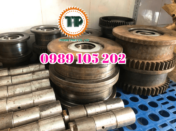 Bánh xe dầm biên cầu trục Bánh xe dầm biên cầu trục