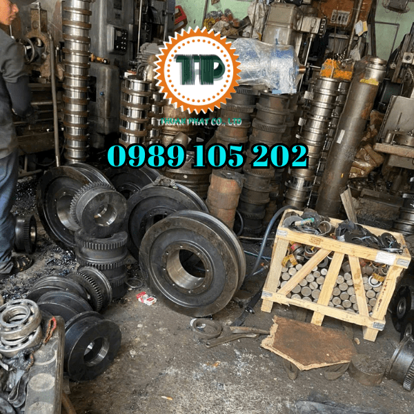 Bánh xe dầm biên cầu trục Bánh xe dầm biên cầu trục