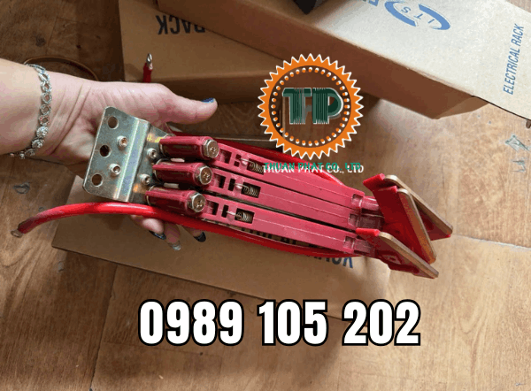 Chổi quét điện cầu trục 3P60A Chổi quét điện cầu trục 3P60A