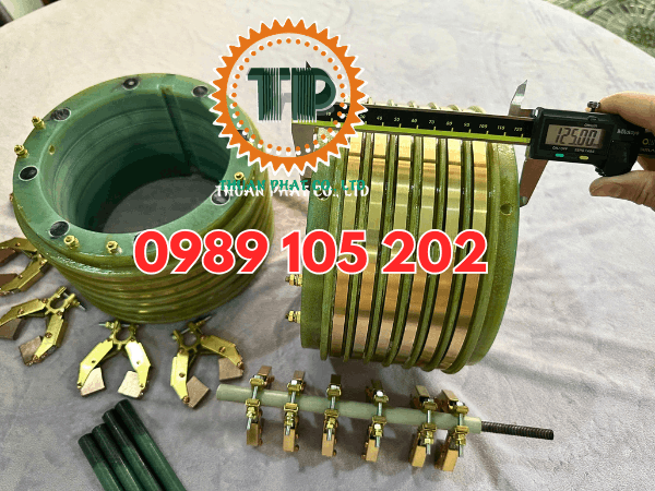 Bộ cổ góp điện 6 pha quy cách 148 x 210 x 125 mm Bộ cổ góp điện 6 pha quy cách 148 x 210 x 125 mm