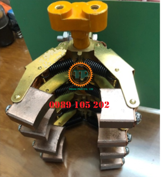 Giá đỡ chổi than cổ góp điện Giá đỡ chổi than cổ góp điện