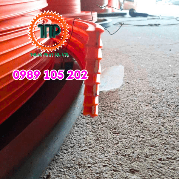 Hệ ray điện an toàn cầu trục 3 pha, 4 pha, 6 pha gồm những gì? Hệ ray điện an toàn cầu trục 3 pha, 4 pha, 6 pha gồm những gì?