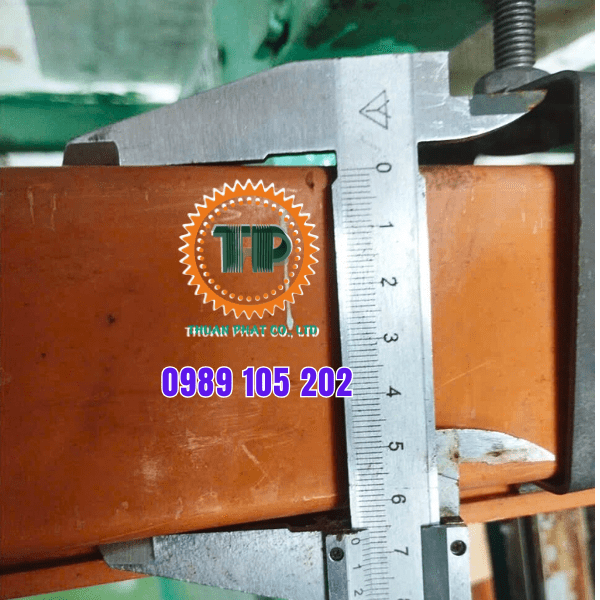 Tại sao nên sử dụng ray điện an toàn hộp kín? Tại sao nên sử dụng ray điện an toàn hộp kín?