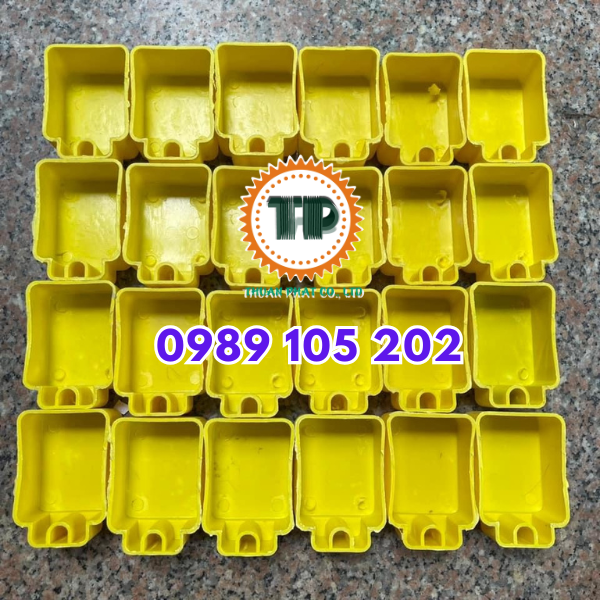 Bán ray điện hộp kín 4 pha ở đâu? Bán ray điện hộp kín 4 pha ở đâu?