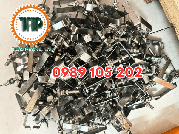 Bán ray điện hộp kín 4 pha ở đâu? Bán ray điện hộp kín 4 pha ở đâu?