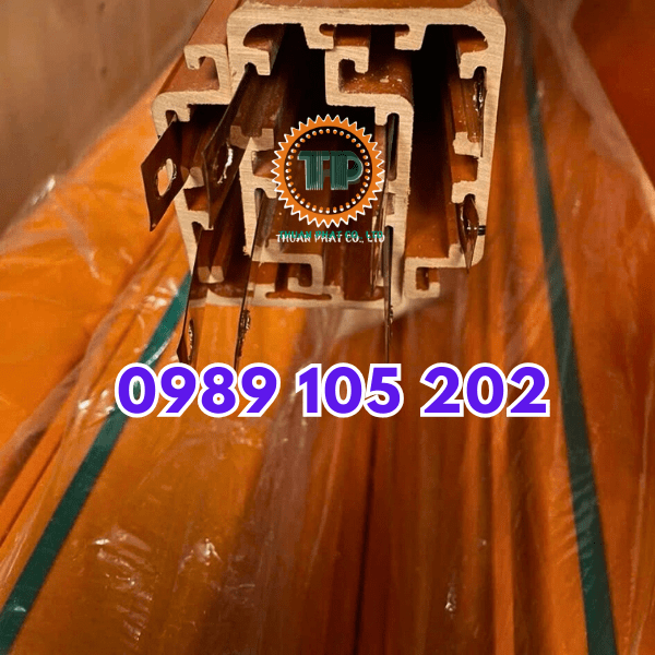 Ray điện hộp kín 4P 50A, 4P 75A được lắp như thế nào? Ray điện hộp kín 4P 50A, 4P 75A được lắp như thế nào?