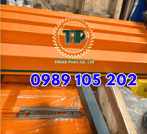 Ray điện hộp kín 4P50A, 4P75A và phụ kiện Ray điện hộp kín 4P50A, 4P75A và phụ kiện