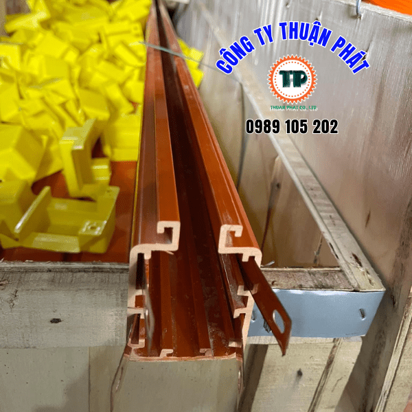 Hướng dẫn lắp đặt ray điện hộp kín Hướng dẫn lắp đặt ray điện hộp kín