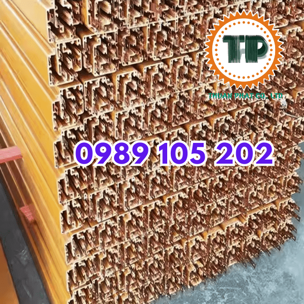 Chuyên cung cấp ray điện hộp kín Chuyên cung cấp ray điện hộp kín