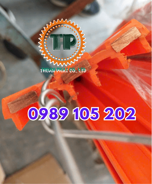 Tại sao phải lắp ray điện cầu trục? Tại sao phải lắp ray điện cầu trục?