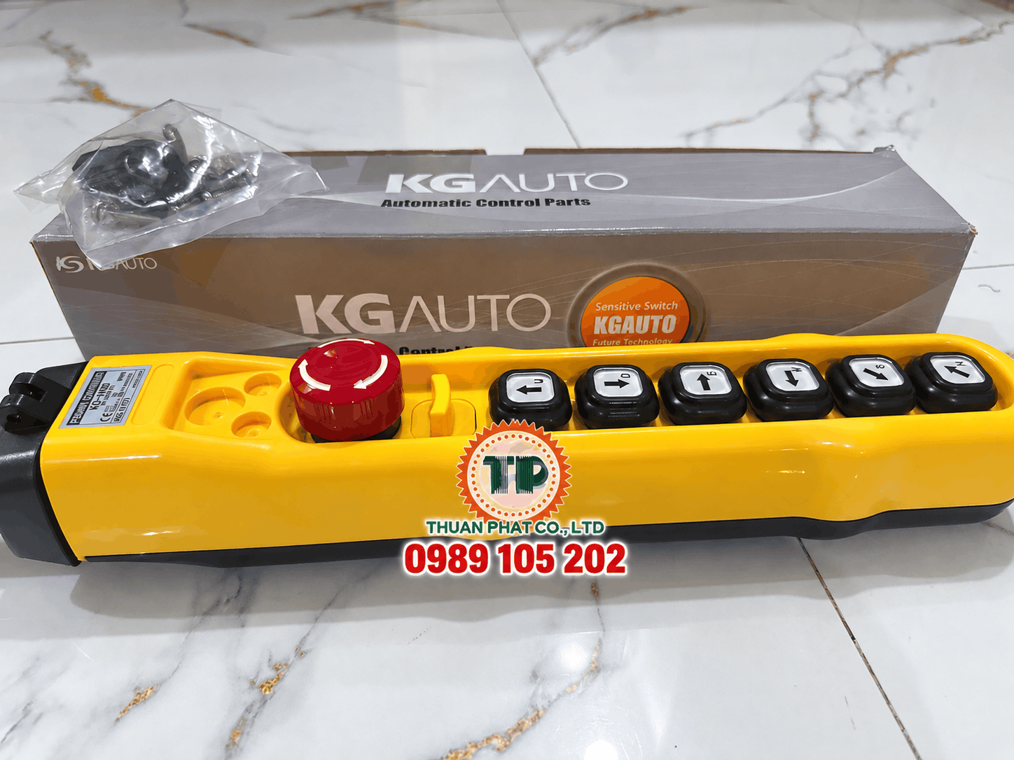 Tay bấm điều khiển có dây KG Tay bấm điều khiển có dây KG