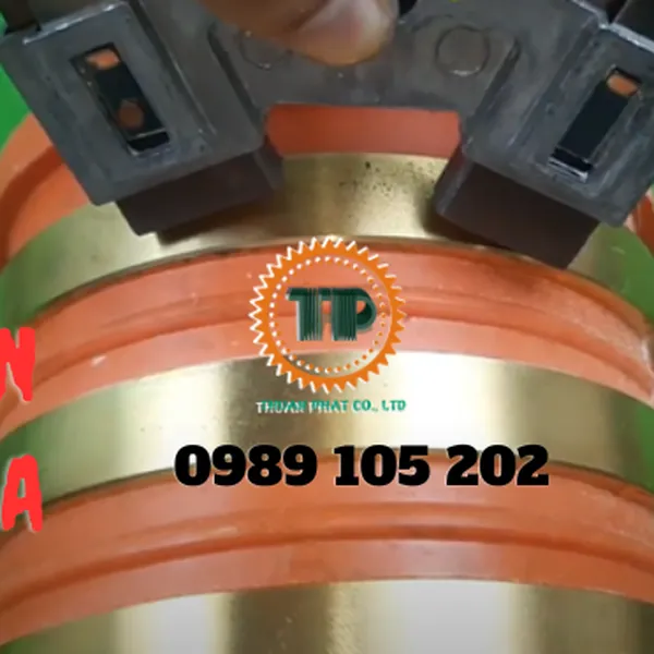 Cổ góp điện 3 pha trục 75