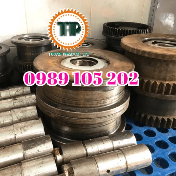 Bánh xe dầm biên cầu trục