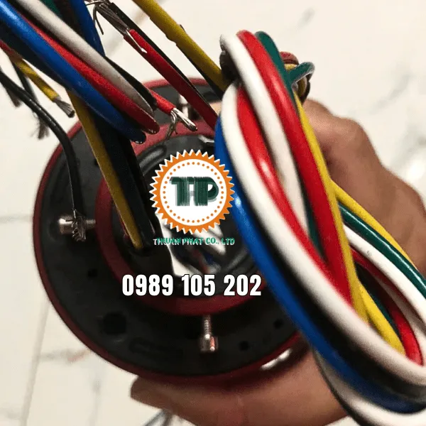 Cổ góp điện hộp kín 12 pha 15A