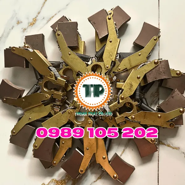 Giá đỡ chổi than cổ góp