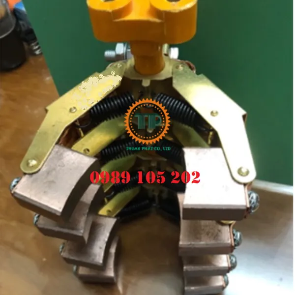 Giá đỡ chổi than cổ góp