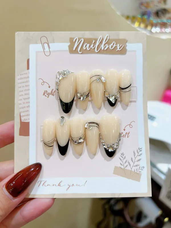 Nailbox 399,000đ