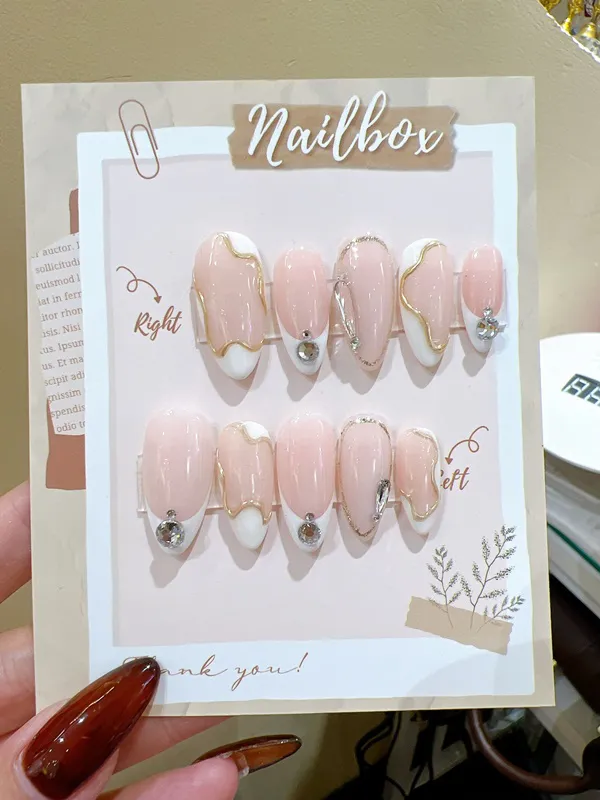 Nailbox 299,000đ