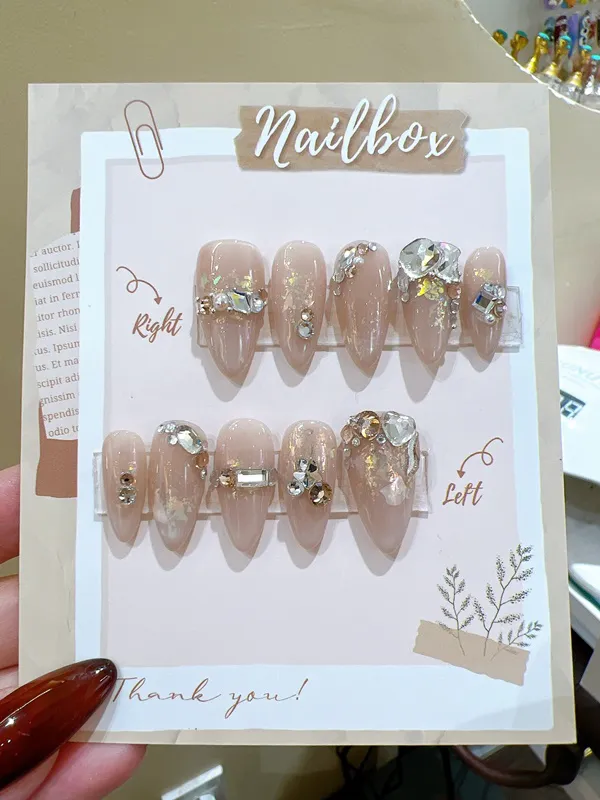 Nailbox 399,000đ
