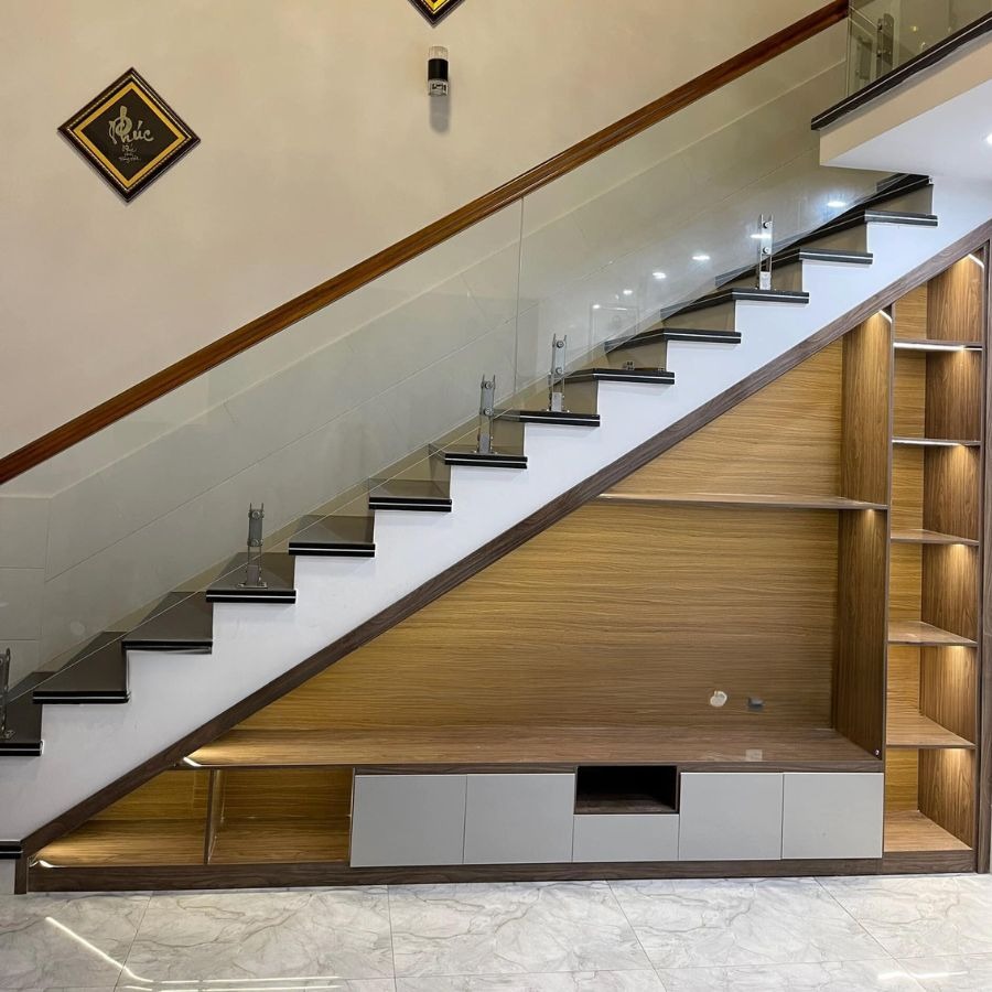 Bảng giá thi công vách ngăn cầu thang kết hợp kệ tivi chuẩn nhất Bảng giá thi công vách ngăn cầu thang kết hợp kệ tivi chuẩn nhất