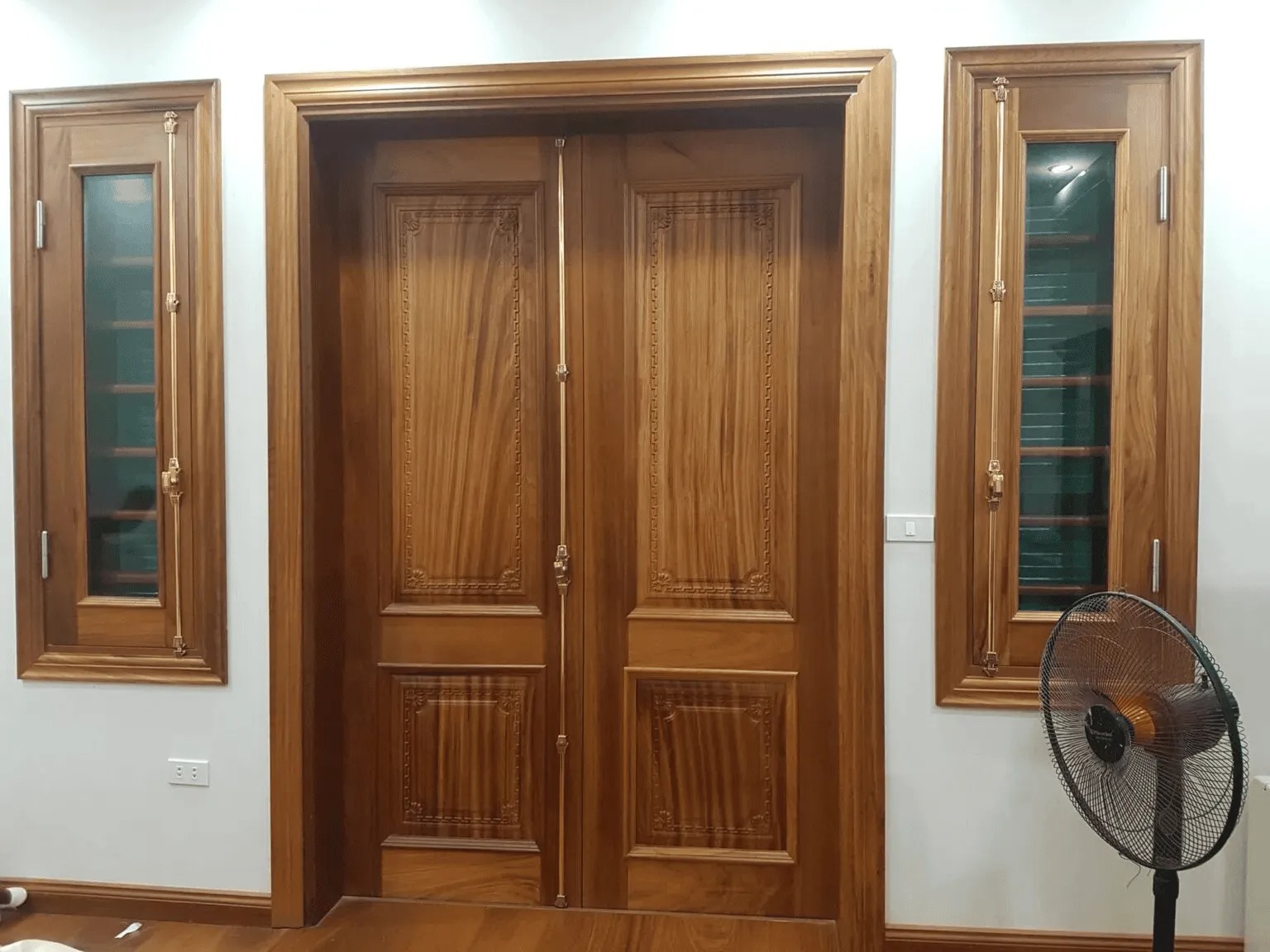 Báo giá cửa gỗ tự nhiên giá rẻ mới nhất 2025, cập nhật chi tiết từng loại Báo giá cửa gỗ tự nhiên giá rẻ mới nhất 2025, cập nhật chi tiết từng loại