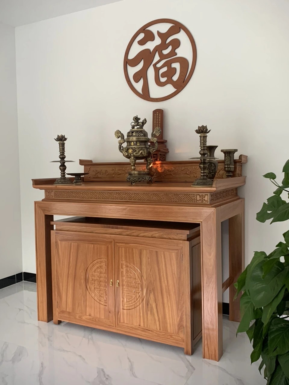 C&oacute; n&ecirc;n lập b&agrave;n thờ nội ngoại chung kh&ocirc;ng? Những điều gia chủ cần biết